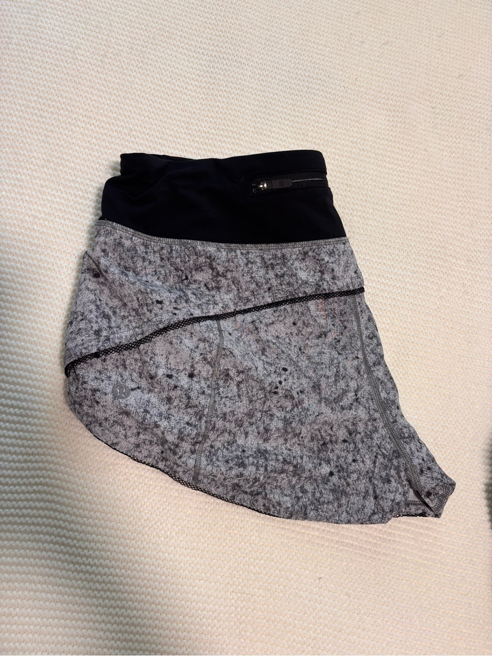 Lululemon Speed Up Shorts 2.5